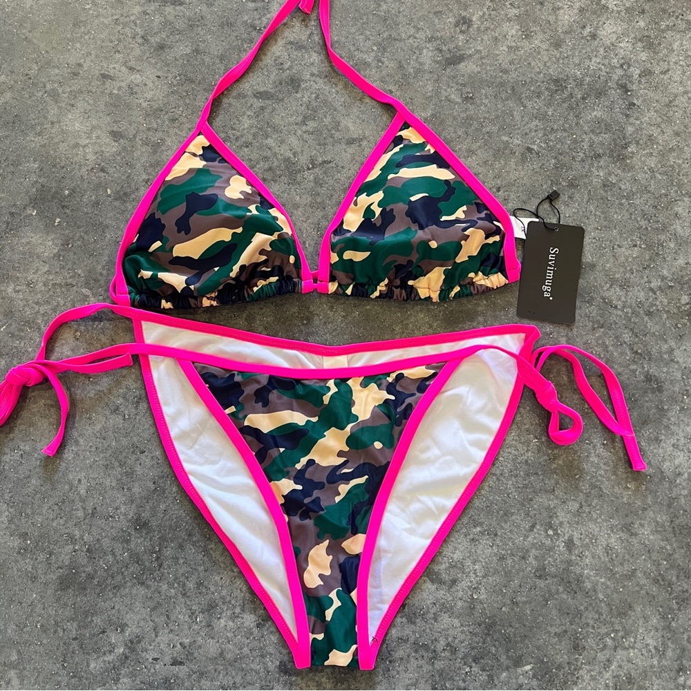 Suvimuga Women’s Pink And Green Camouflage Two Piece Swimsuit Size XL